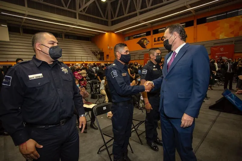Mauricio Kuri entrego el premio al Policia del Ano en su 12a edicion 2