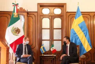 Mauricio Kuri recibe a embajador de Suecia en Palacio de la Corregidora 2