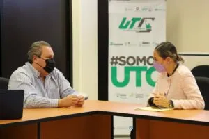 SEDESOQ apoya a estudiantes de la UTC con programas de crecimiento académico