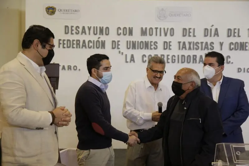 SEDESOQ conmemora Dia del Taxista en Queretaro 1