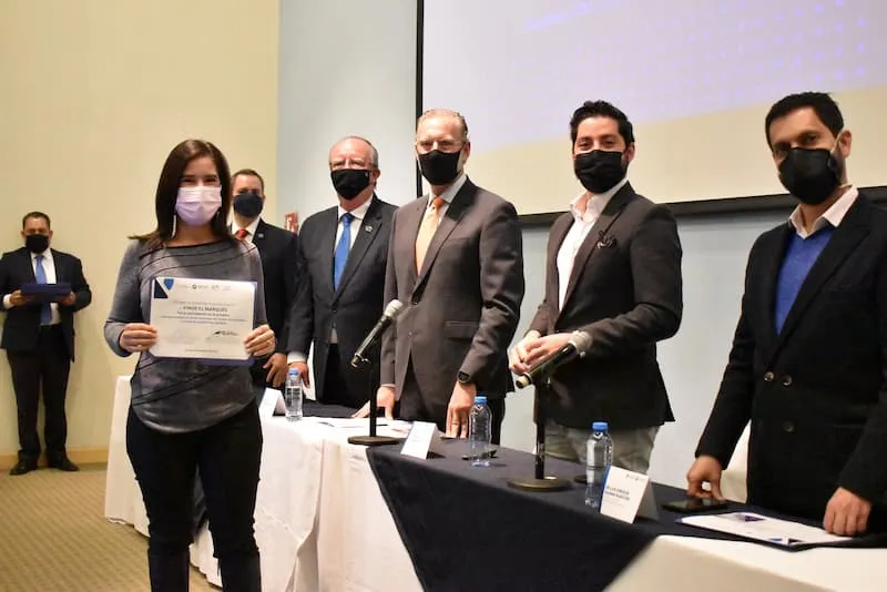 SEDESU entrego reconocimientos a empresas de Queretaro que participaron en la Expo de China 2