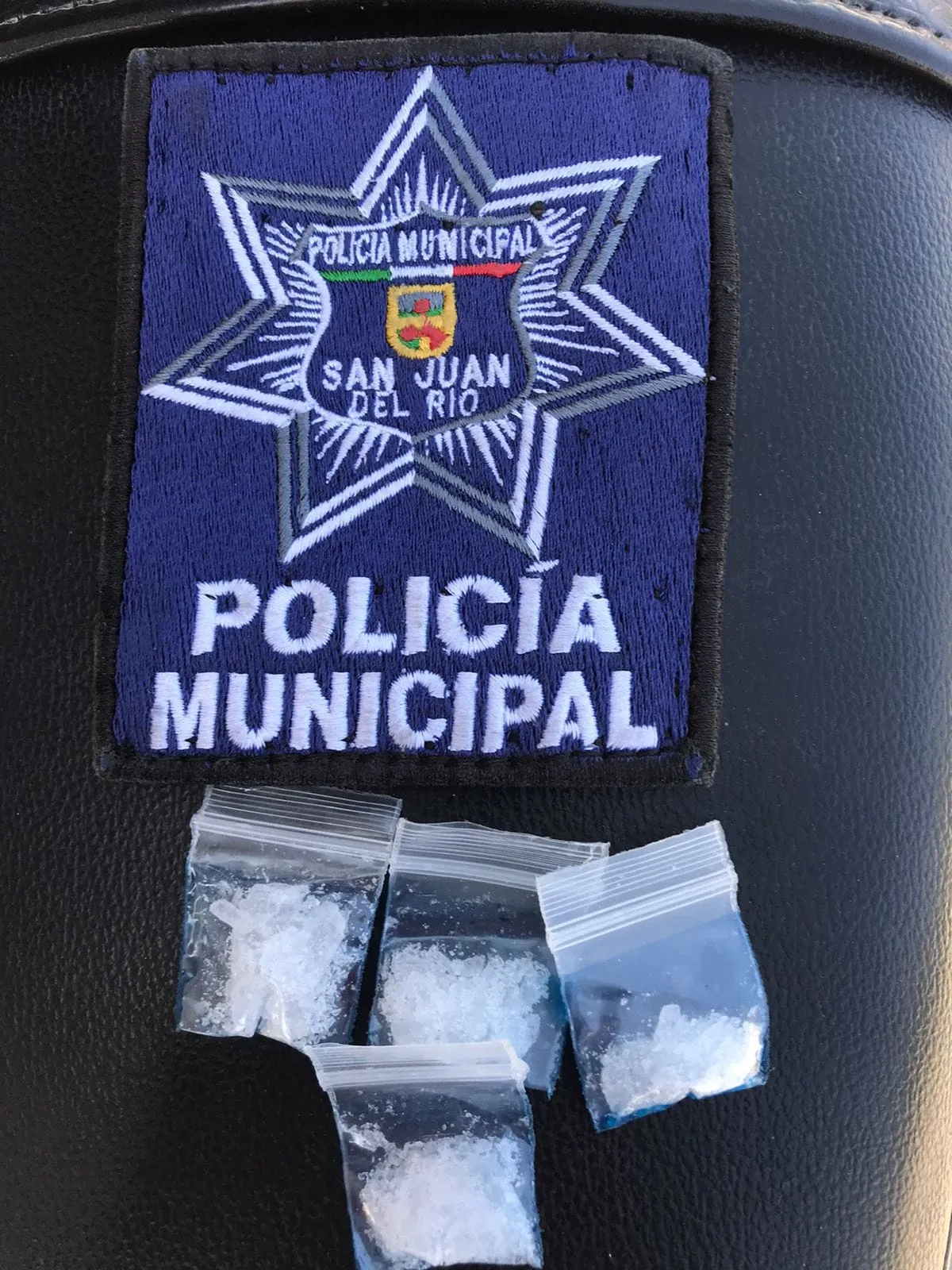 Asegura la Policía de SJR a masculino con droga en el Barrio de La Cruz- 3 1641242689 519 Asegura la Policia de SJR a masculino con droga en
