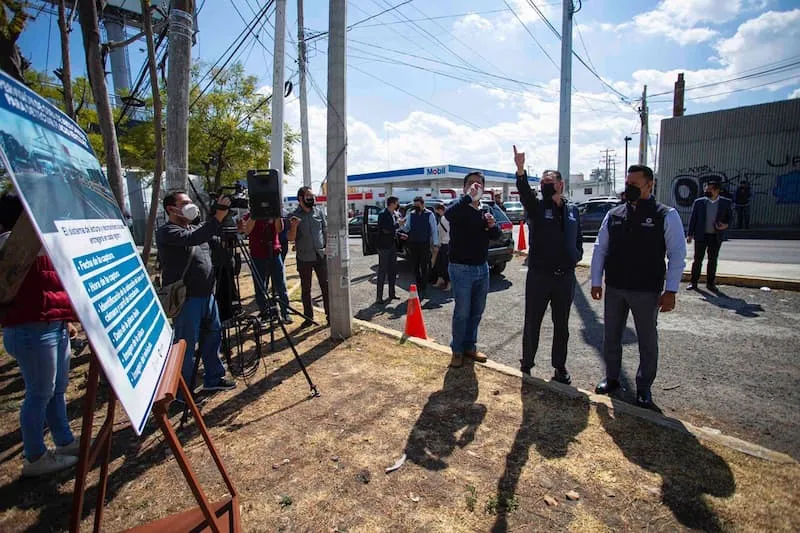 Mauricio Kuri superviso instalacion de arcos detectores de placas vehiculares en Queretaro 1