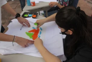 SECULT y Gallos Smiling realizan taller de pintura por la inclusion 1