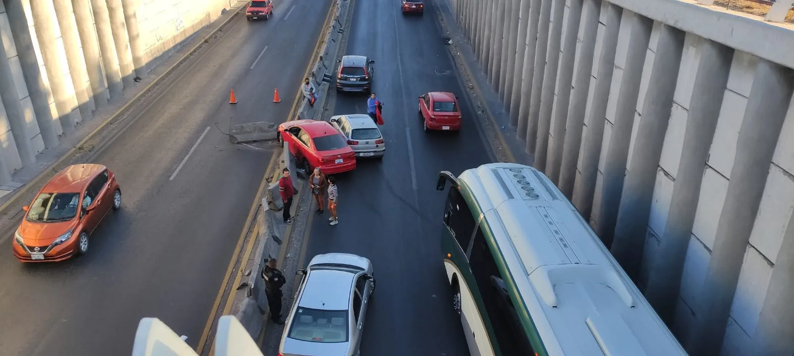 Aparatoso accidente en Paseo central