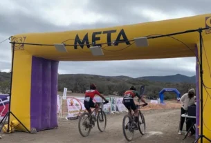 Atletas queretanos participan en etapa estatal de ciclismo de montana 1