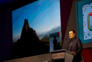 Presenta Mauricio Kuri Distintivo de Promocion Turistica de Queretaro 3