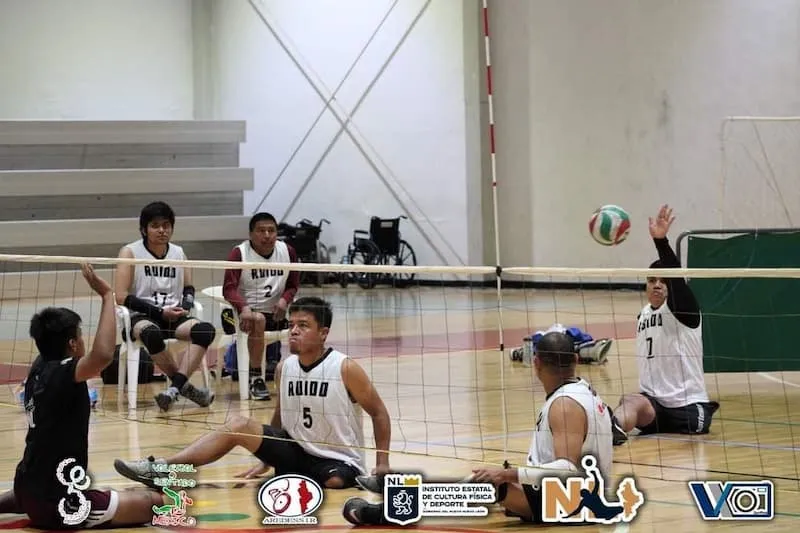 Equipo queretano de voleibol sentado gana campeonato en evento regional 1