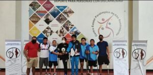Equipo queretano de voleibol sentado gana campeonato en evento regional