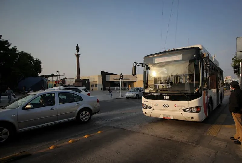 Opera con regularidad servicio de transporte publico en Queretaro IQT 2