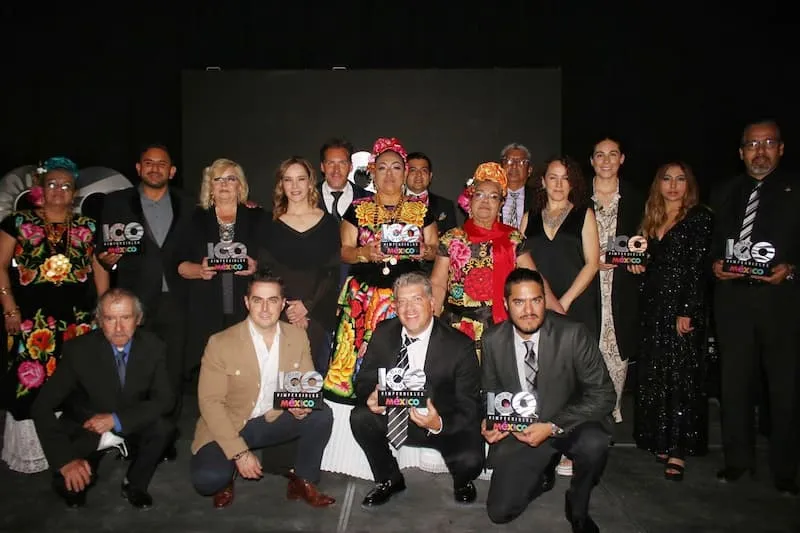 Reconocen a prestadores de servicios turisticos de Queretaro 1