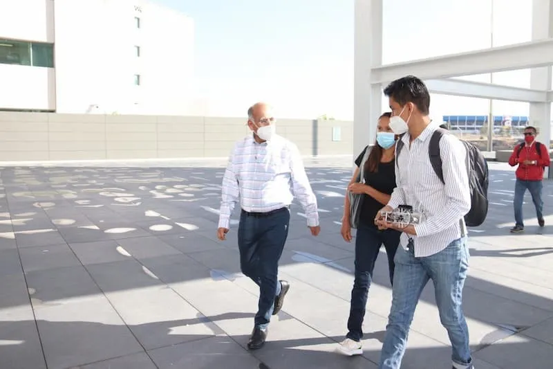 Diputado Antonio Zapata se reunio con estudiante queretano que participara en programa de la NASA 2