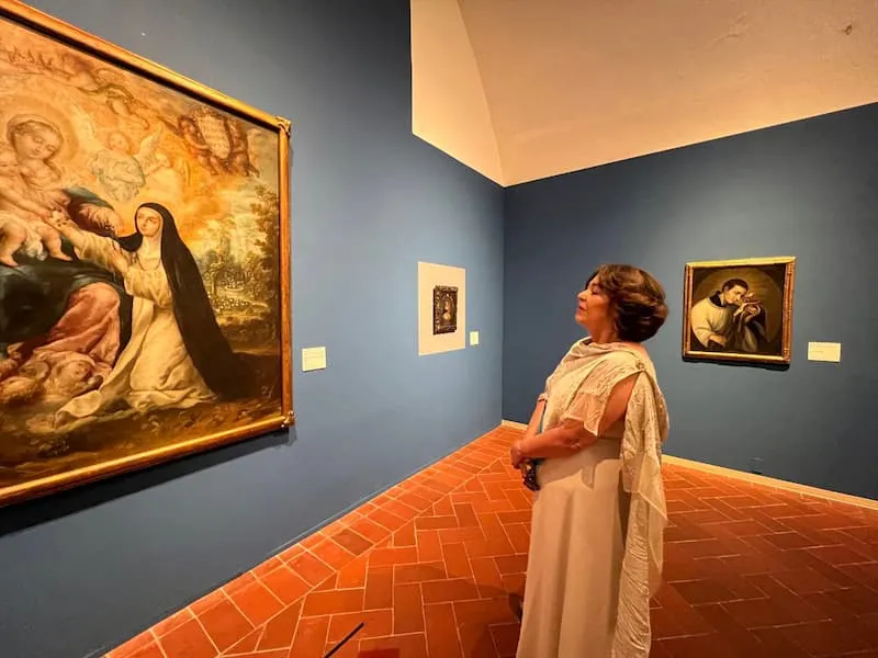 Inauguran exposicion Santos Fundadores en el MAQRO 2