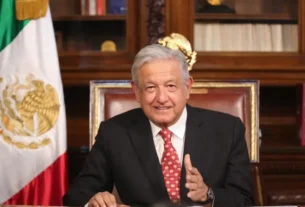 Me quedo y vamos a continuar la transformacion del pais AMLO