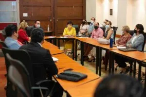 Piden a personas mayores de 18 años completar cuadro de vacunación contra COVID-19