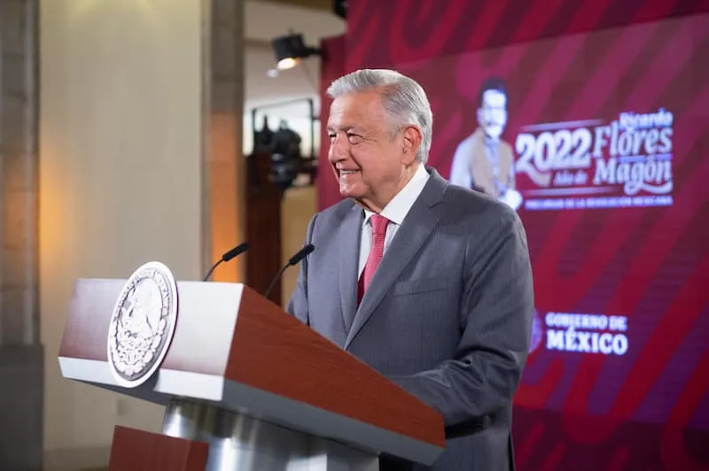 Avanza contratacion de personal y mantenimiento de hospitales en Nayarit 2