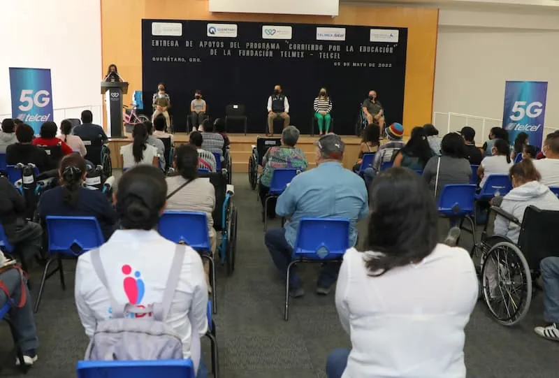DIF Estatal Queretaro recibio apoyos de Fundacion Telmex Telcel 1