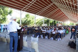 Entrega SEDEA apoyos de maíz a productores de Querétaro