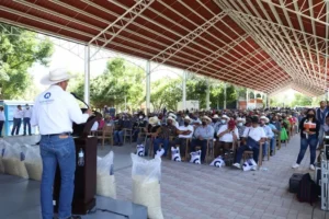 Entrega SEDEA apoyos de maíz a productores de Querétaro 2 Entrega SEDEA apoyos de maíz a productores de Querétaro
