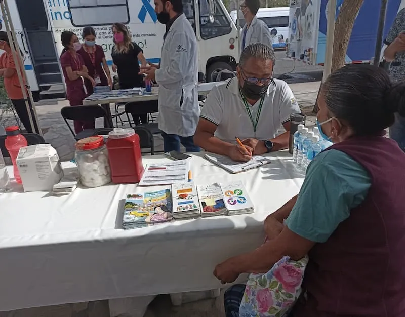 SESEQ participa en Caravana de la Salud en el municipio de Queretaro 2