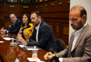 Mauricio Kuri presenta Programa Contigo Seguro de Desempleo en Queretaro 2