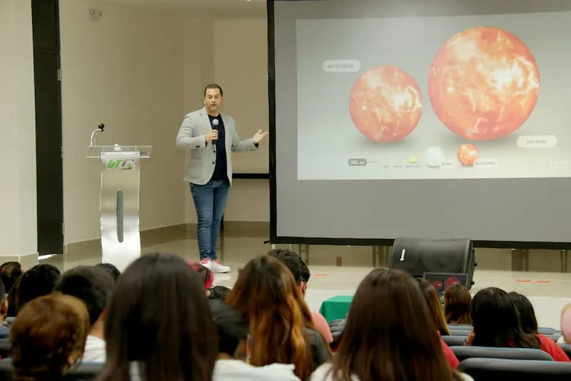 Presentaron el proyecto Queretaro Ciudad Exponencial en la UTC
