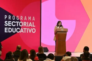 Programa Sectorial de Educación, instrumento para llevar a Querétaro al siguiente nivel 4 Programa Sectorial de Educación, instrumento para llevar a Querétaro al siguiente nivel