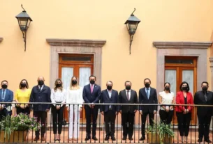 Sistema Estatal DIF instala formalmente su patronato