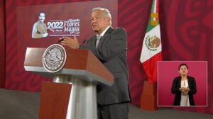 AMLO se compromete a garantizar justicia en caso de Ayotzinapa