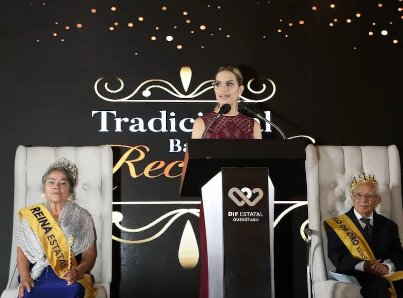 DIF Estatal celebro a las y los abuelitos de Queretaro en el Tradicional Baile del Recuerdo 2022 2