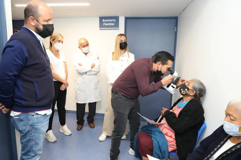 DIF Estatal se suma a la Jornada Gratuita de Cirugias de Cataratas de Asociacion ALE en Queretaro