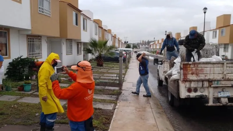 Mauricio Kuri atiende afectaciones por lluvias en el estado de Queretaro 2