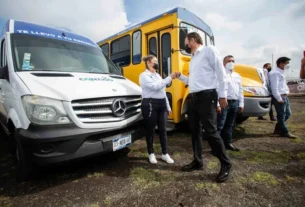 Mauricio Kuri dio banderazo de arranque al programa Transporte Escolar en Queretaro 3