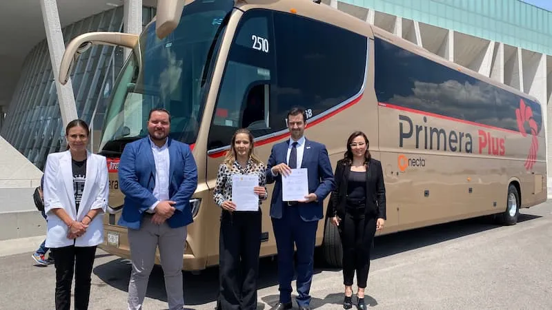 Promoveran a Queretaro en autobuses de grupo Flecha Amarilla SECTUR 2