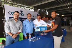 SEDEA entregó apoyos a productores acuícolas y pesca del semidesierto de Querétaro 3 SEDEA entregó apoyos a productores acuícolas y pesca del semidesierto de Querétaro