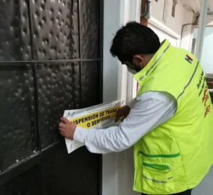 SESEQ llama a tener cuidado con supuestos verificadores sanitarios 2 SESEQ llama a tener cuidado con supuestos verificadores sanitarios