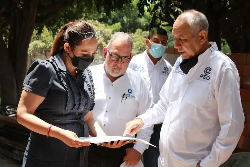 Secretaria de Educacion recorre planteles en Queretaro para verificar infraestructura