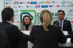 Secretaria de Gobierno se reúne con integrantes de la CANACO Querétaro 2 Secretaria de Gobierno se reúne con integrantes de la CANACO Querétaro
