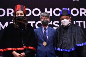 UTEQ entregó Doctorado Honoris Causa a Embajador de Corea en México