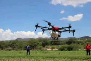 Unidad de Riego San Pablo de Toliman recibe dron por parte de SEDEA 2