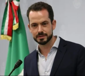 -Política-Urge una reforma a fondo en el Congreso de Querétaro: Paul Ospital 3 Urge una reforma a fondo en el Congreso de Querétaro Paul Ospital