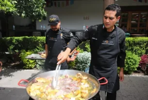 Chefs queretanos ganan concurso internacional de paella valenciana en Espana 2