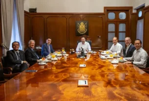Mauricio Kuri sostuvo reunion con presidente de SAFRAN Mexico