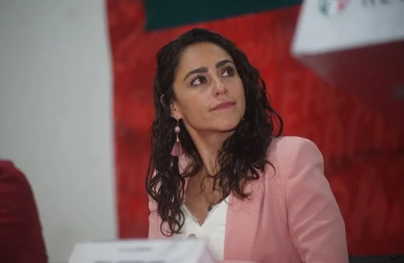 Mexico un pais sostenido por la mentira Abigail Arredondo