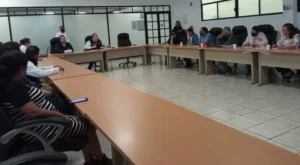 Director del IQT escucha a habitantes de Santa Bárbara 3 Director del IQT escucha a habitantes de Santa Bárbara