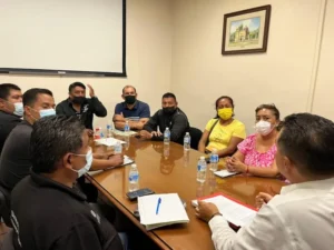 Gobierno de Querétaro logra acuerdos con comerciantes de Avenida Zaragoza 3 Gobierno de Querétaro logra acuerdos con comerciantes de Avenida Zaragoza