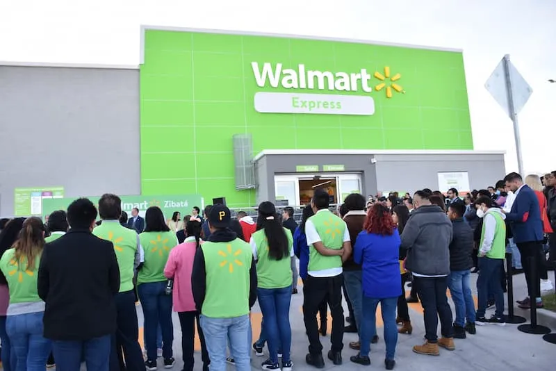 Inauguran instalaciones de Walmart Express en Queretaro 2