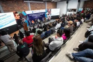 Mauricio Kuri entregó reconocimientos a ganadores del Concurso Nacional de Transparencia en Corto 2022