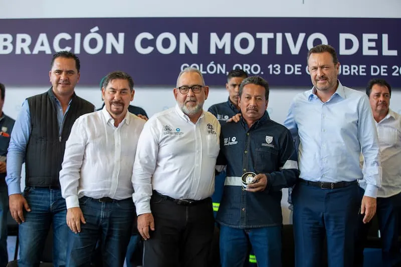 Mauricio Kuri reconocio el trabajo de los camineros de Queretaro 2