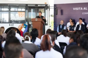 Mauricio Kuri visitó a mujeres que se capacitan en el Centro de Maniobras Qrobus 4 Mauricio Kuri visitó a mujeres que se capacitan en el Centro de Maniobras Qrobus